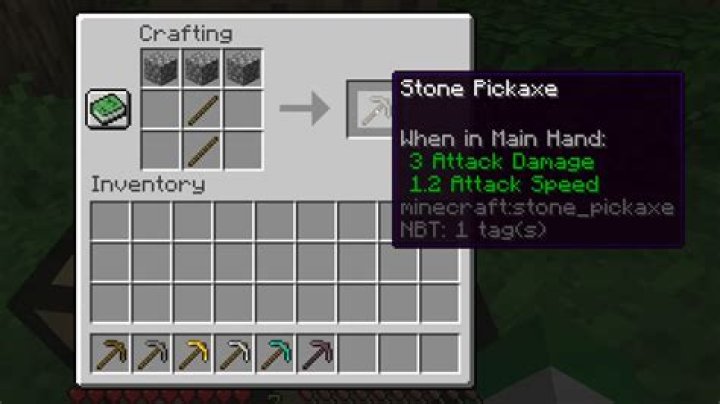 How do i craft a pickaxe in minecraft