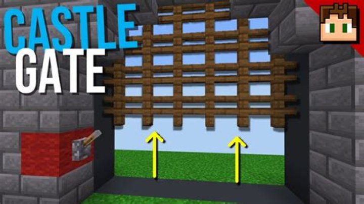 How do u make a gate in minecraft