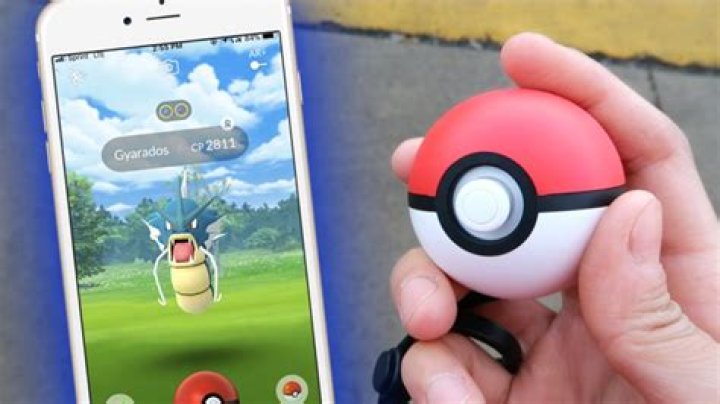 How does pokeball plus work with pokemon go