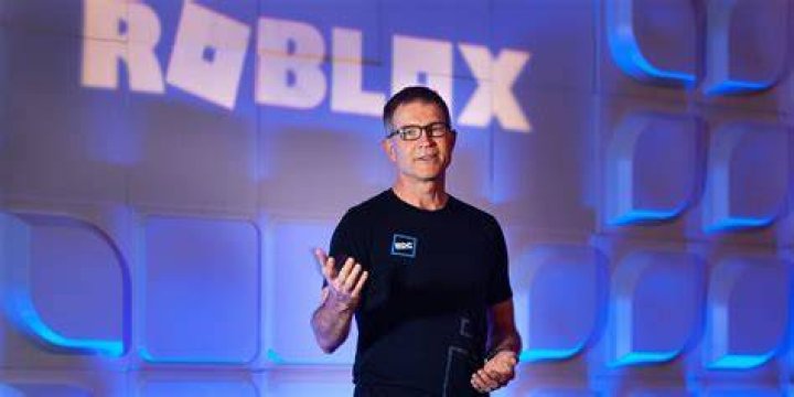 How much money does the owner of roblox have