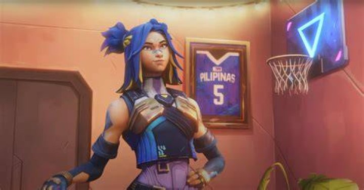 How old is neon in valorant