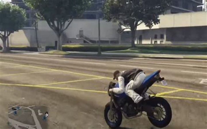 How to do a stoppie in gta 5