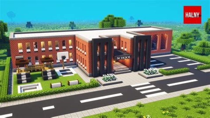 How to make a high school in minecraft