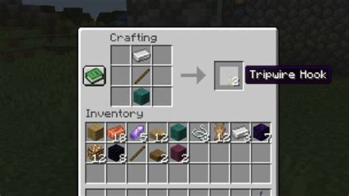 How to make a trip wire in minecraft