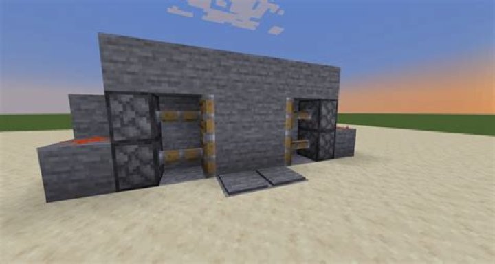 How to make an automatic door in minecraft