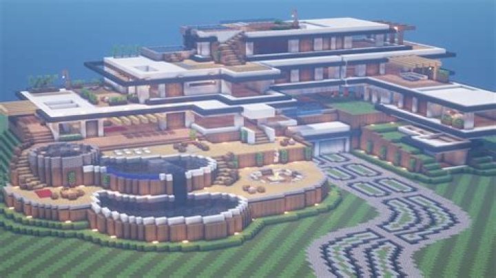 How to make the biggest house on minecraft