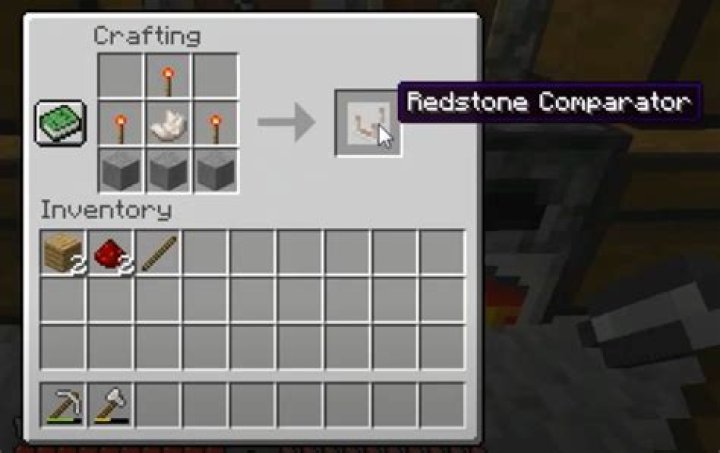 How to use a redstone comparator in minecraft