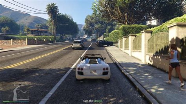 How to zoom scope in gta 5 ps4