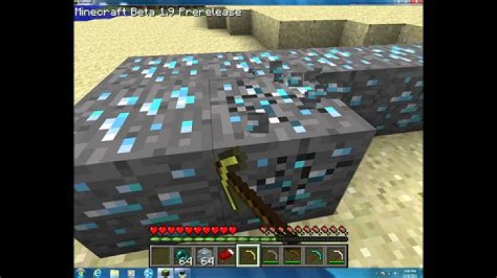 What kind of pickaxe mines diamond in minecraft